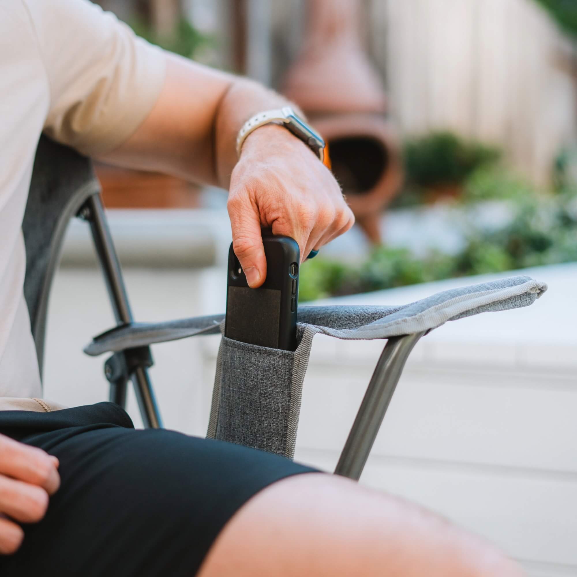 Lightweight Messenger Comfort Quad Chair - Choice 989 - Ultra-Lightweight Telescoping PackSeat Travel Stool Detail