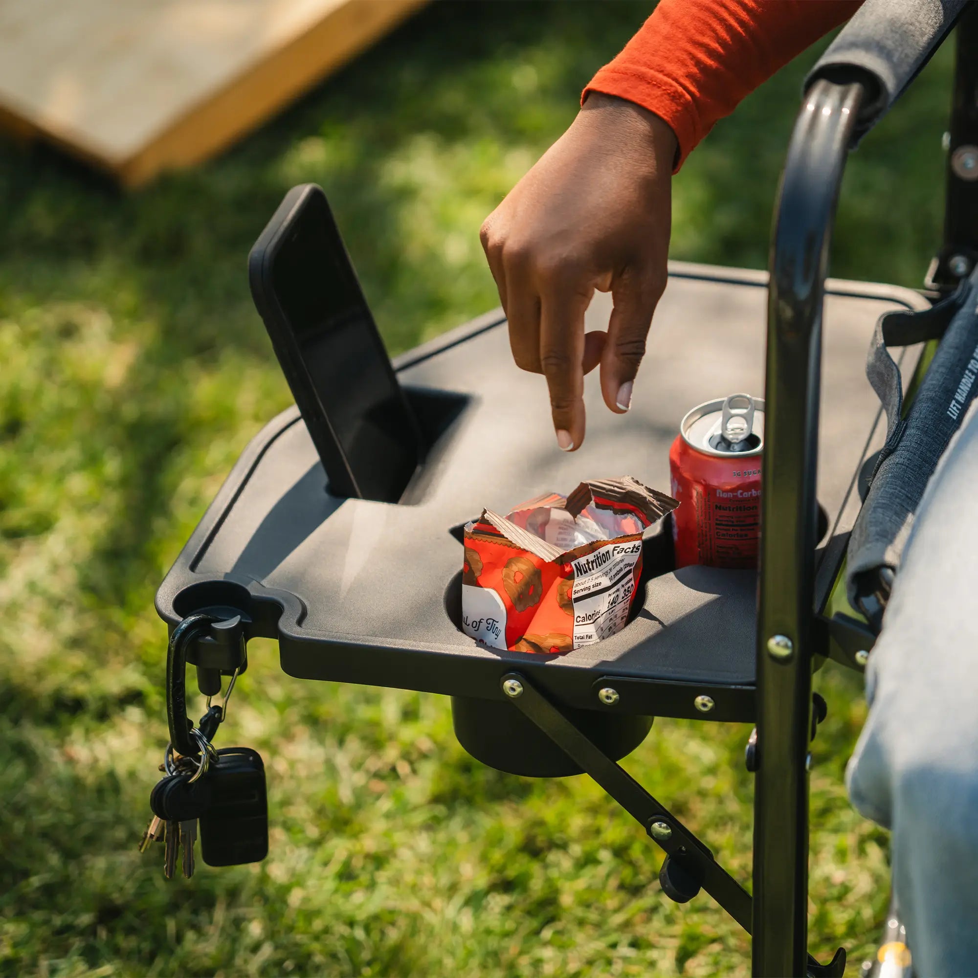 Heavy-Duty Freestyle Freestyle Rocker with Side Table - Choice 853 - Freestyle Rocker Portable Outdoor Folding Chair Detail